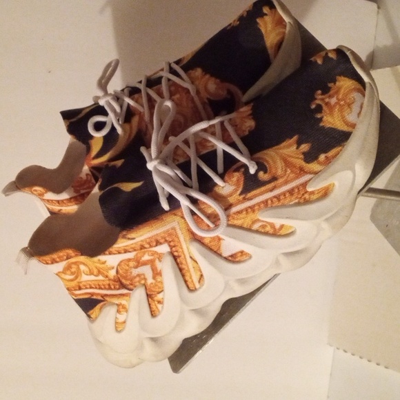 Ladies designer print sock sneaker - Picture 3 of 5